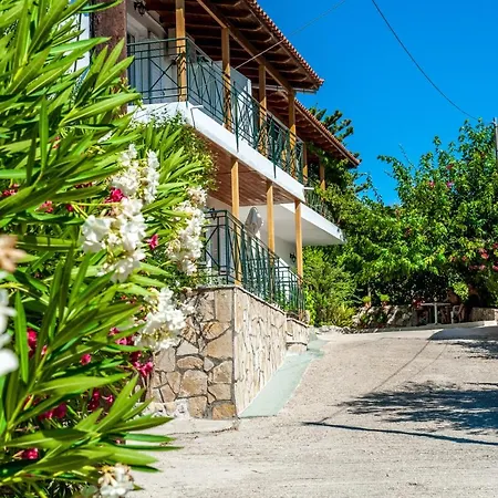 Aparthotel Thimios