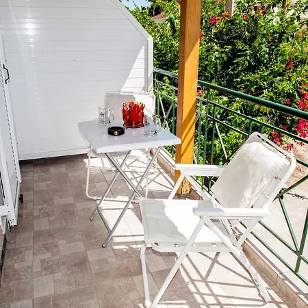 Aparthotel Thimios